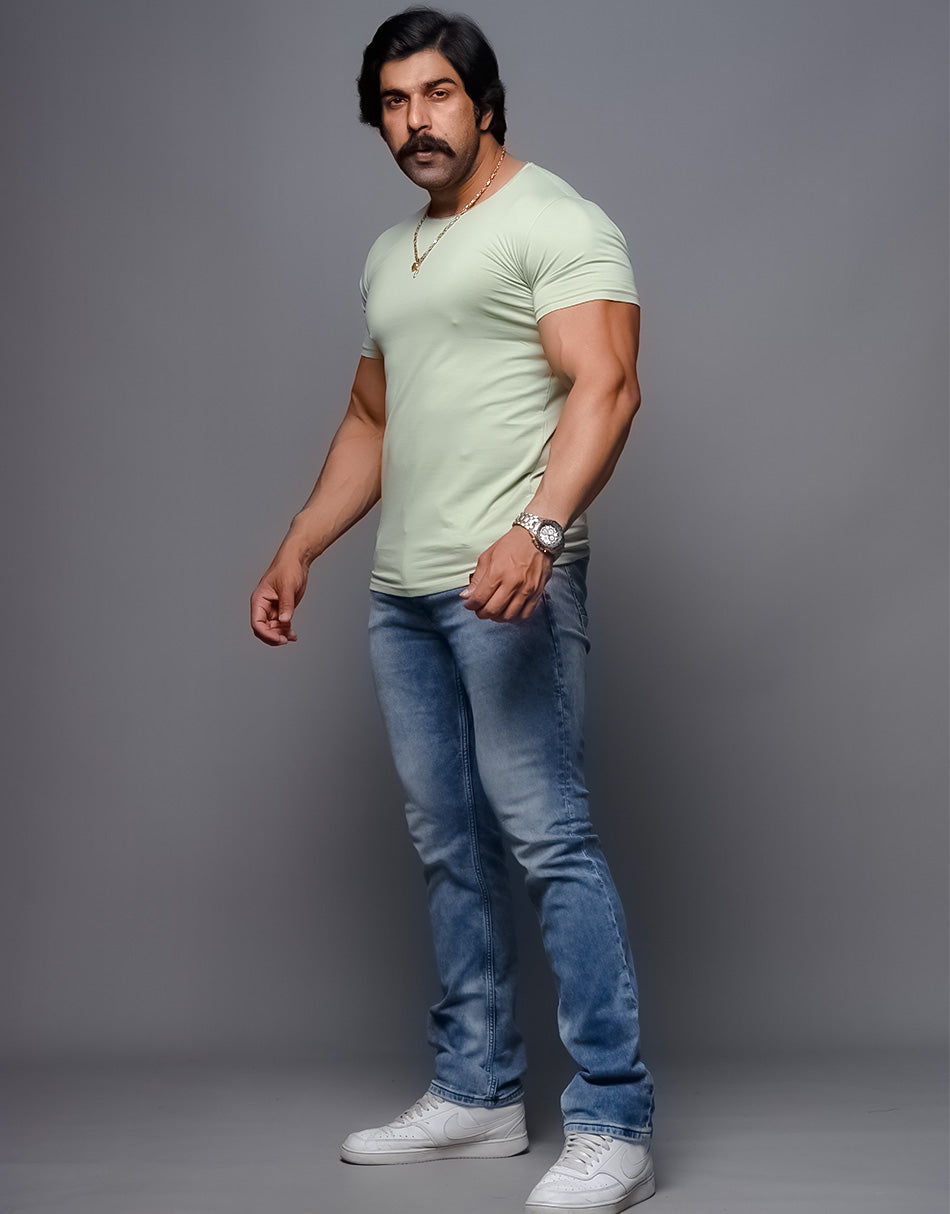 Limited Edition Pista Solid T-Shirt
